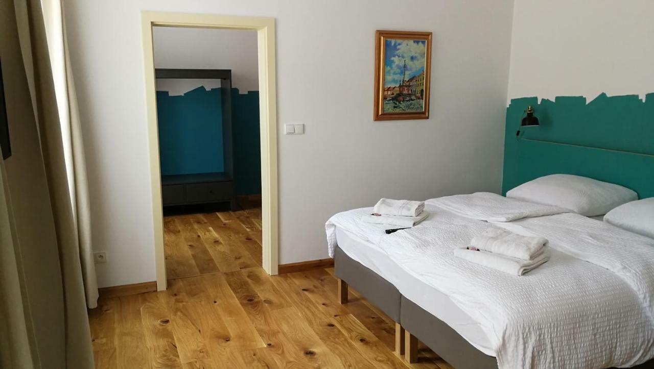 Penzion Stastny Medved Znojmo Ngoại thất bức ảnh